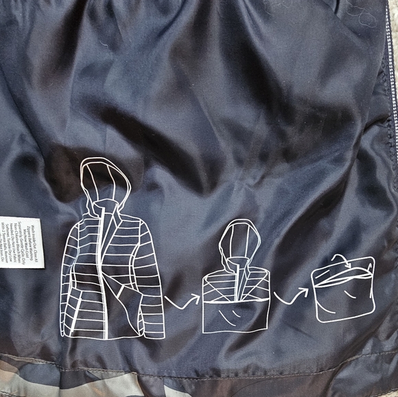 Women's Lightweight Puff Jacket Camo Removable Hood Size M 8-10 NEW!! - Picture 5 of 5